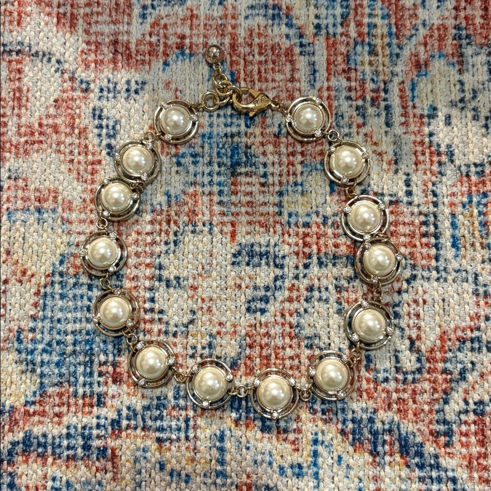Lulu Frost Faux Pearl Necklace VGUC